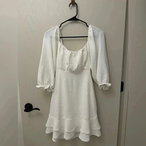White Speechless Dress with Puff Sleeves and Tie Back Size M - Picture 1 of 11